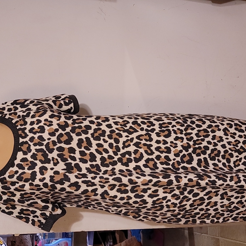 ee some Leppard shirt dress sz medium